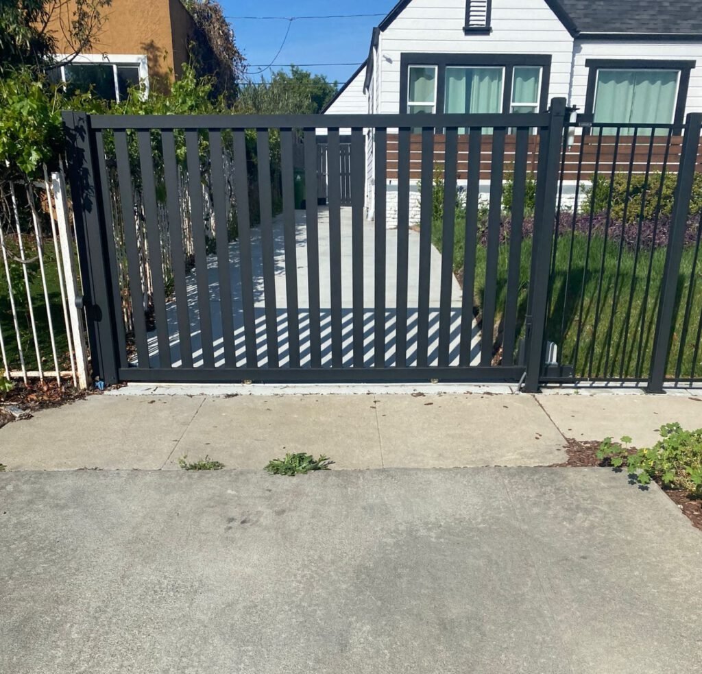Slide Gate