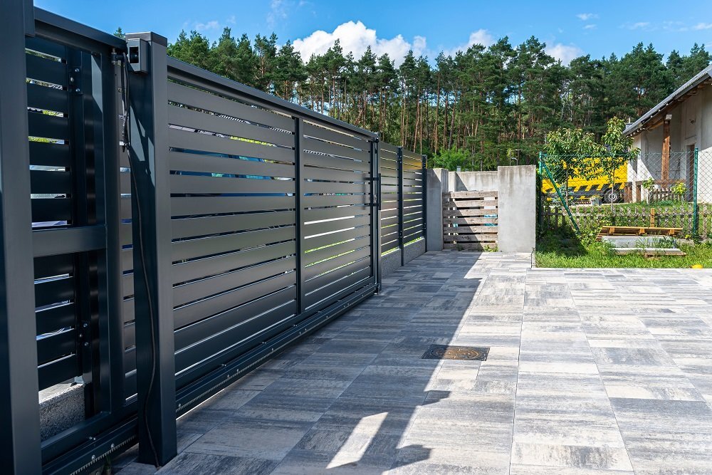 driveway-gate-metal